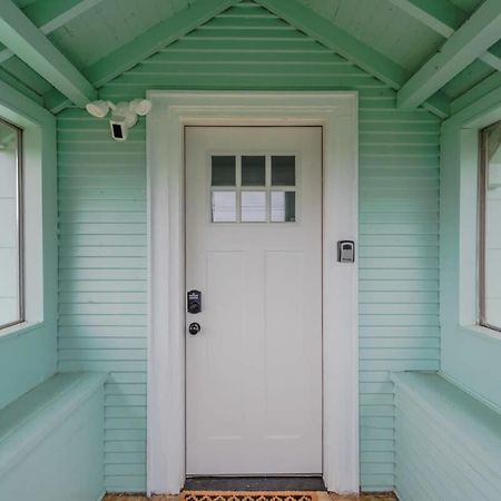 #Stayinmydistrict Coos Bay Cypress Cottage Екстер'єр фото